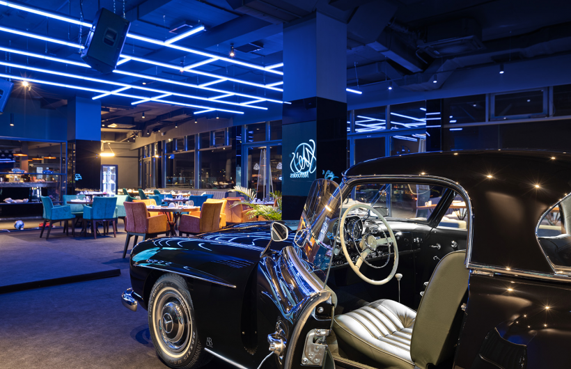 Ресторан в стиле Mercedes-Benz