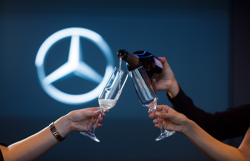 Ресторан в стиле Mercedes-Benz